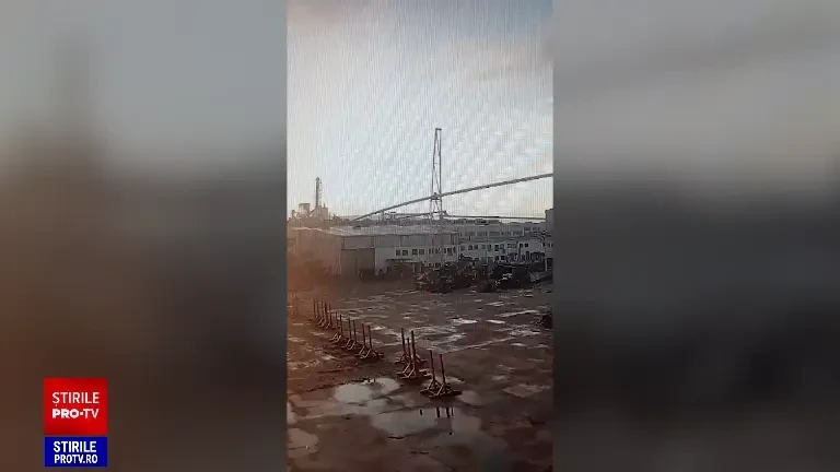 Momentul exploziei de la fabrica de prelucrare a lemnului din Sebeș, surprins de camere