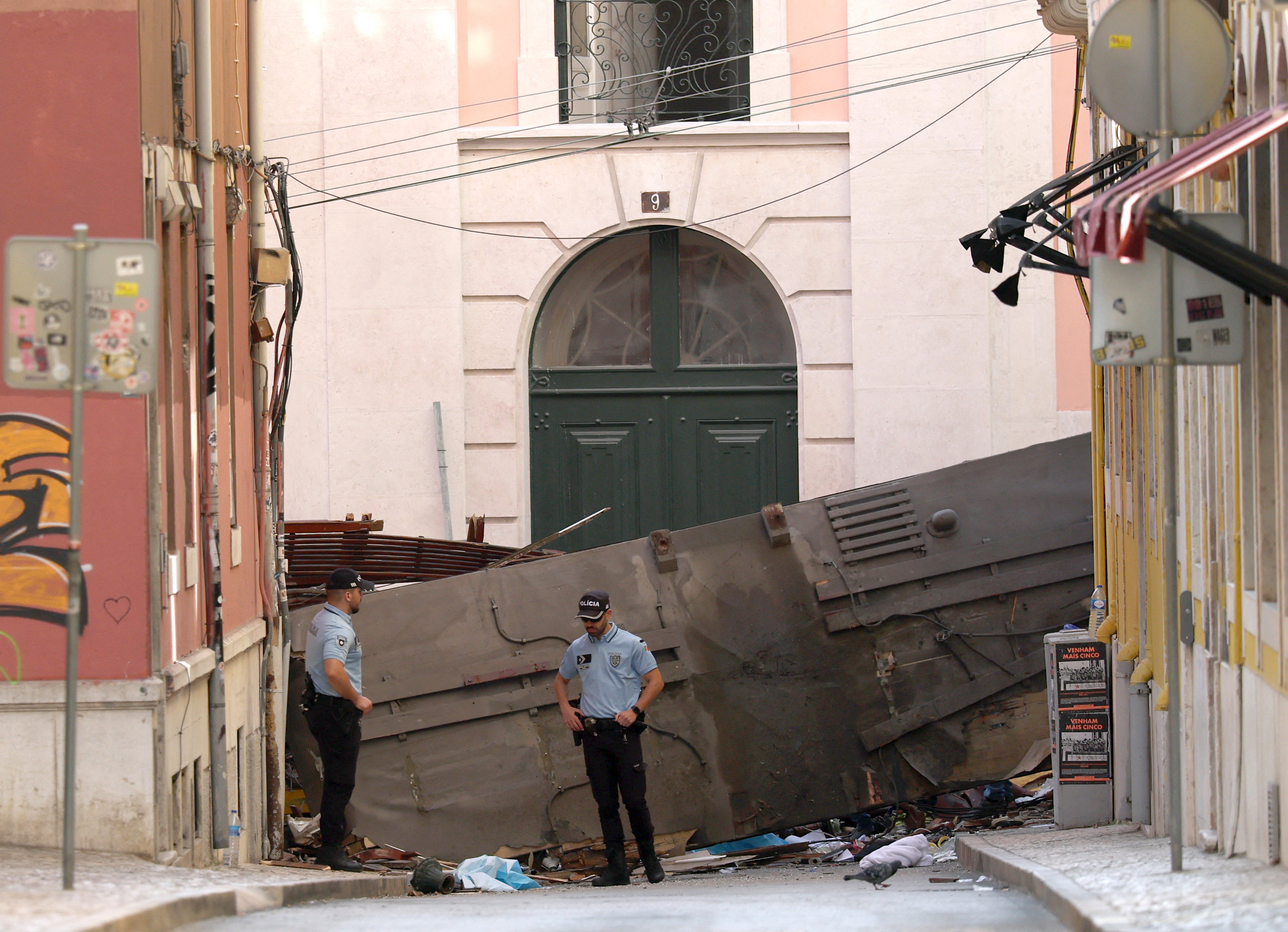 Ultimele fotografii pe care le-a postat un cuplu britanic înainte de a muri în tragedia funicularului din Lisabona