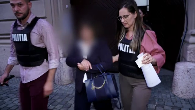 Doctoriță din Timiș, reținută pentru că ar fi dat concedii medicale false. Sumele pe care le primea la schimb