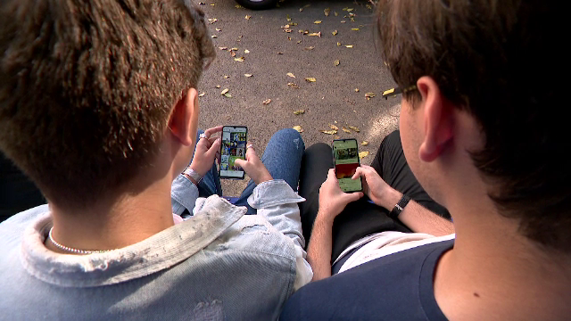 Anul școlar începe cu aceeași provocare: monitorizarea activității online a copiilor. ChatGPT îi va „pârî” părinților