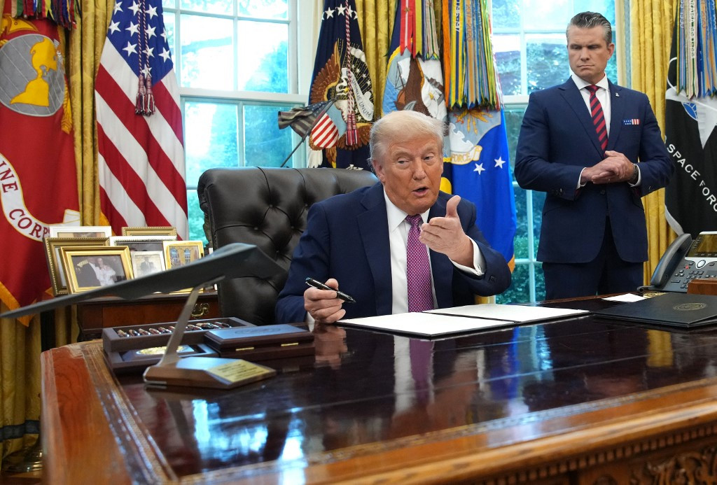 Trump a schimbat numele Pentagonului în Departamentul de Război: Am decis să devenim „woke”