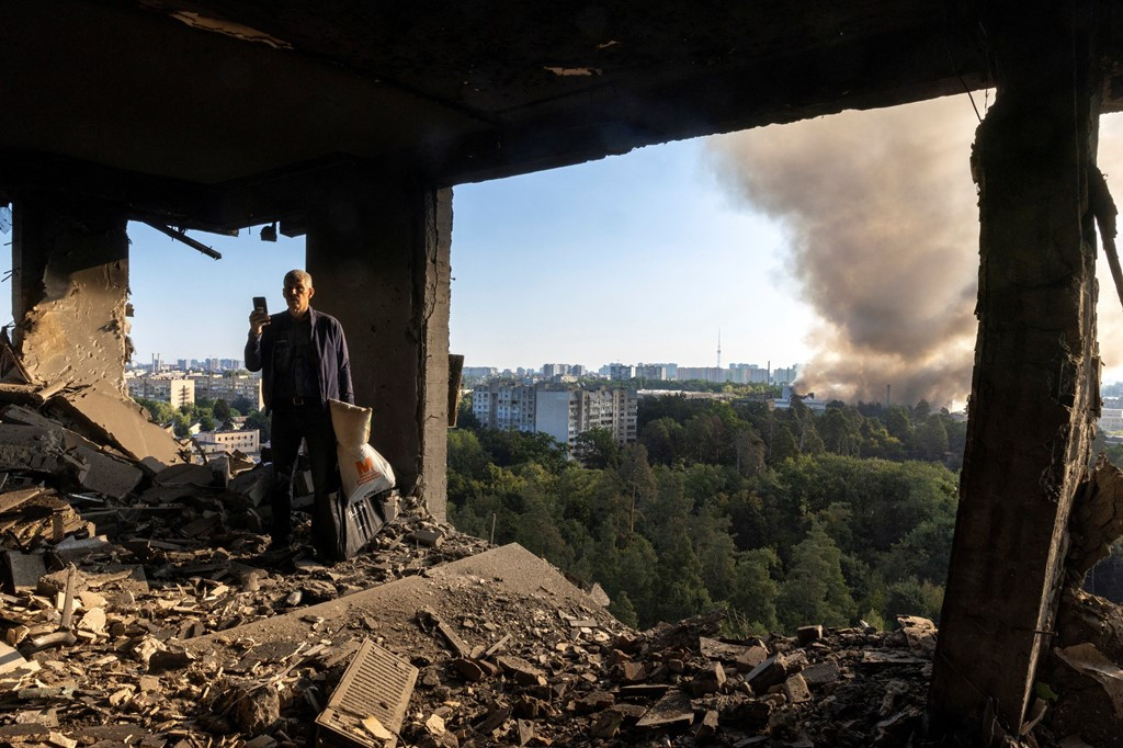 Autorităţile ucrainene ordonă evacuări în masă din jurul oraşului devastat Kupiansk