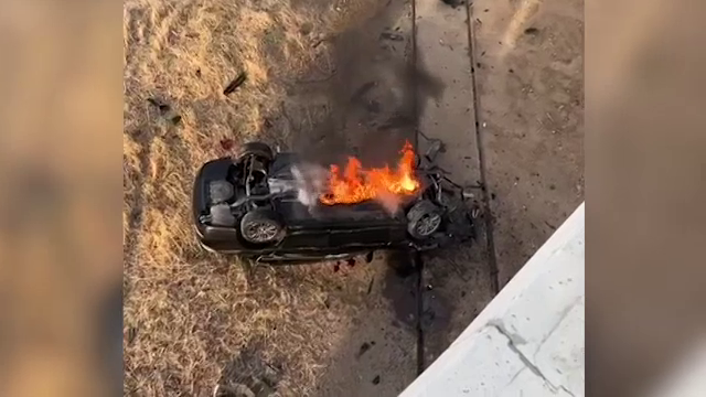 Șoferul care a ars de viu după ce a plonjat cu mașina de pe o pasarelă a Centurii Capitalei s-ar fi sinucis. Ce s-a aflat