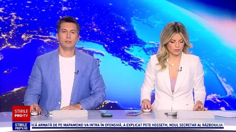Doi adolescenți rămași blocați pe creasta Bucșoiului Mic din Bucegi au fost salvați cu elicopterul