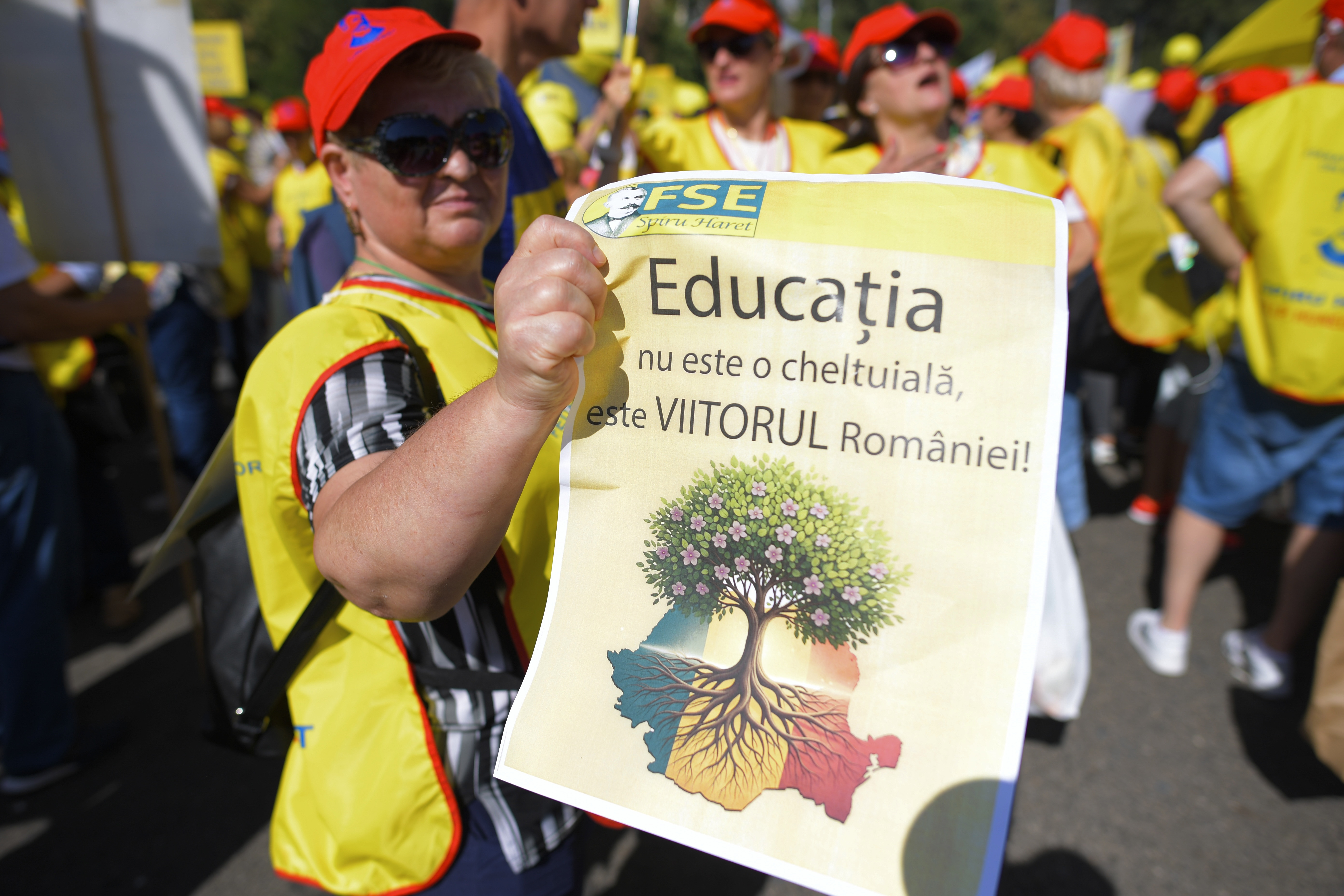 Sindicatele acuză Ministerul Educației de dezinformare. Profesorii cer clarificări privind calculul sporurilor salariale