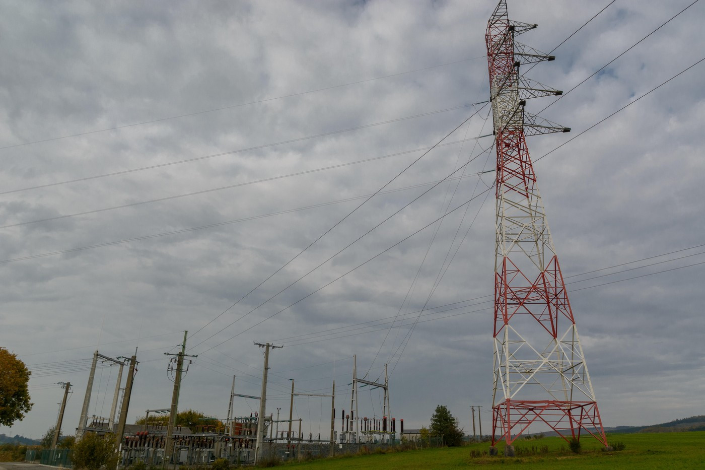 Pană de curent masivă în Berlin, în urma unui incendiu. Poliţia nu exclude o „motivaţie politică”