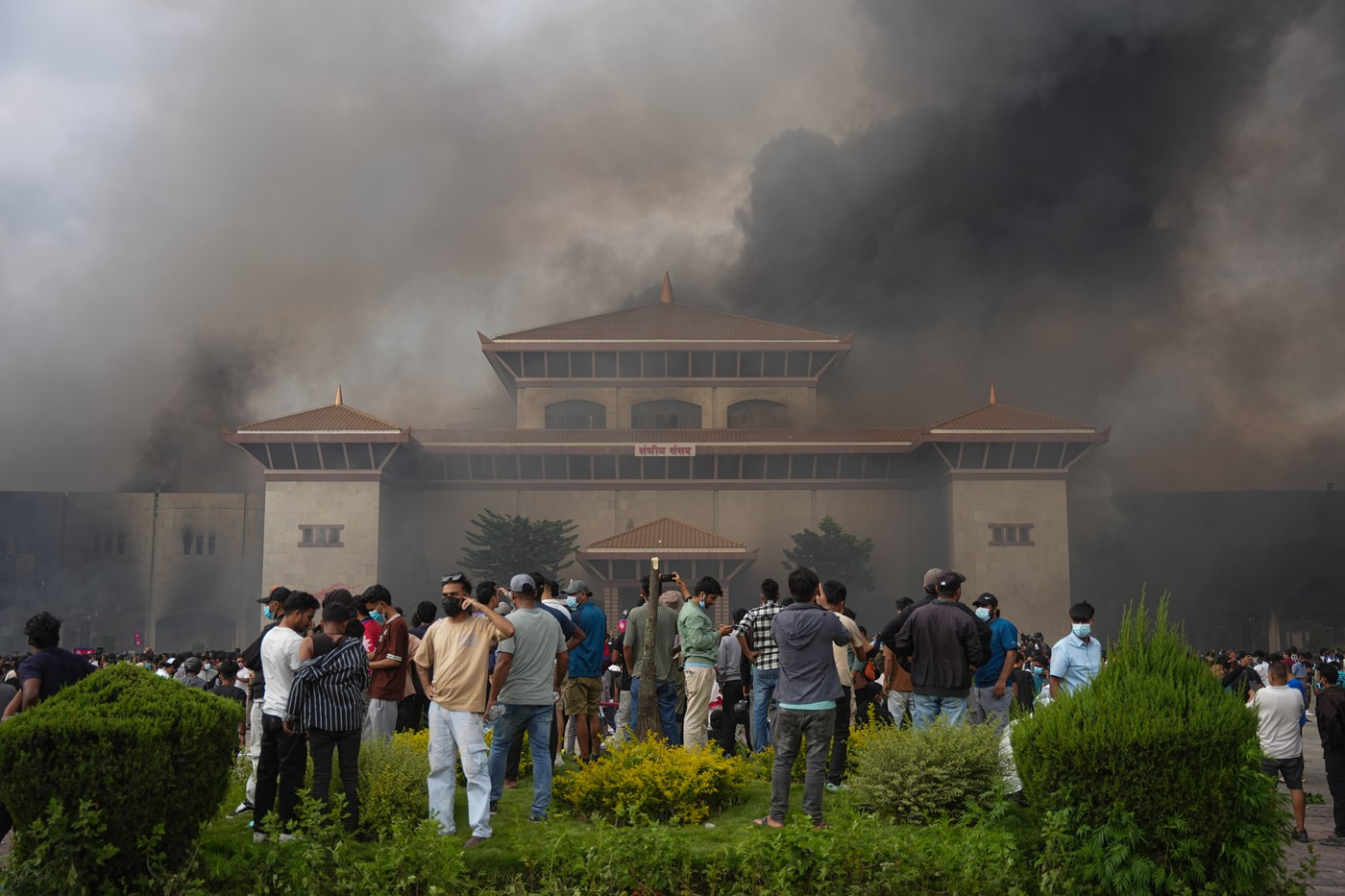 Nepal: 33 de protestatari uciși cu „gloanțe reale" în timpul demonstrațiilor anticorupție, într-o țară cu arme de foc rare