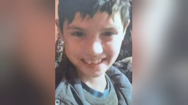 Un copil de 11 ani din Sălaj, care suferă de epilepsie, este căutat în cinci județe. Poliția face apel la populație