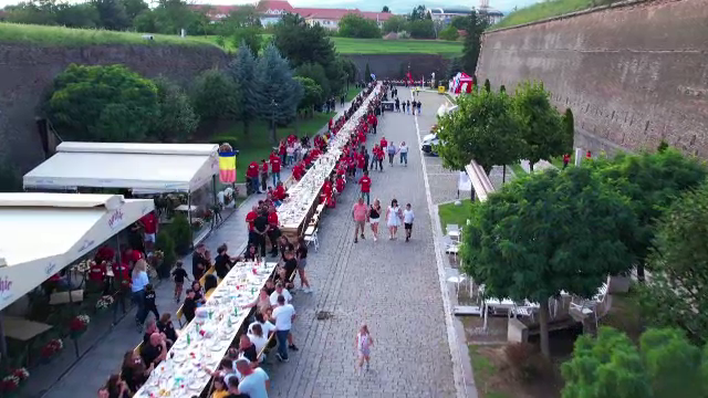 Alba Iulia a intrat pentru a treia oară în Cartea Recordurilor cu o masă de 2,7 km. „S-a muncit mult”