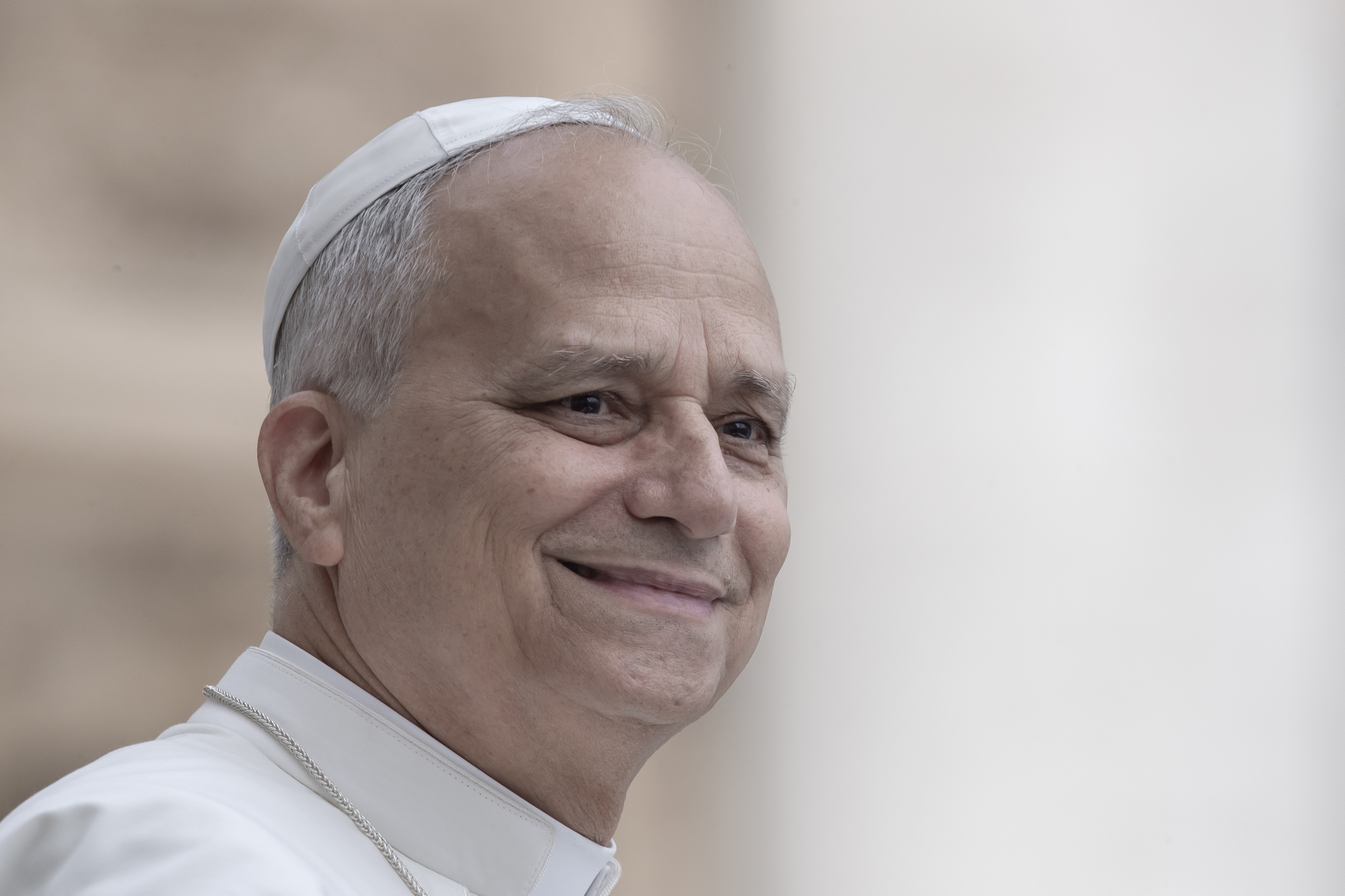 Papa Leon al XIV-lea și Donald Trump, pe traiectorie de coliziune: Vaticanul contestă politica SUA