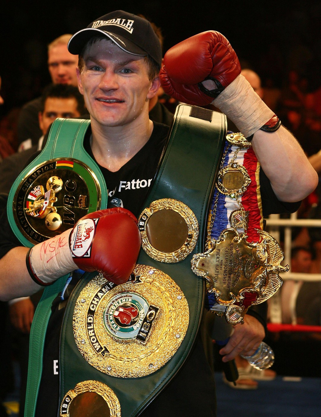Ricky Hatton, fost campion mondial la box, a murit la 46 de ani. Urma să revină în ring după 13 ani de la ultimul meci