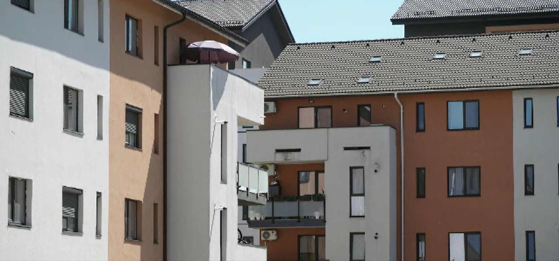 Unii dezvoltatori sunt dispuși să acopere creșterea TVA la locuințe pentru a atrage clienți. Ce caută oamenii