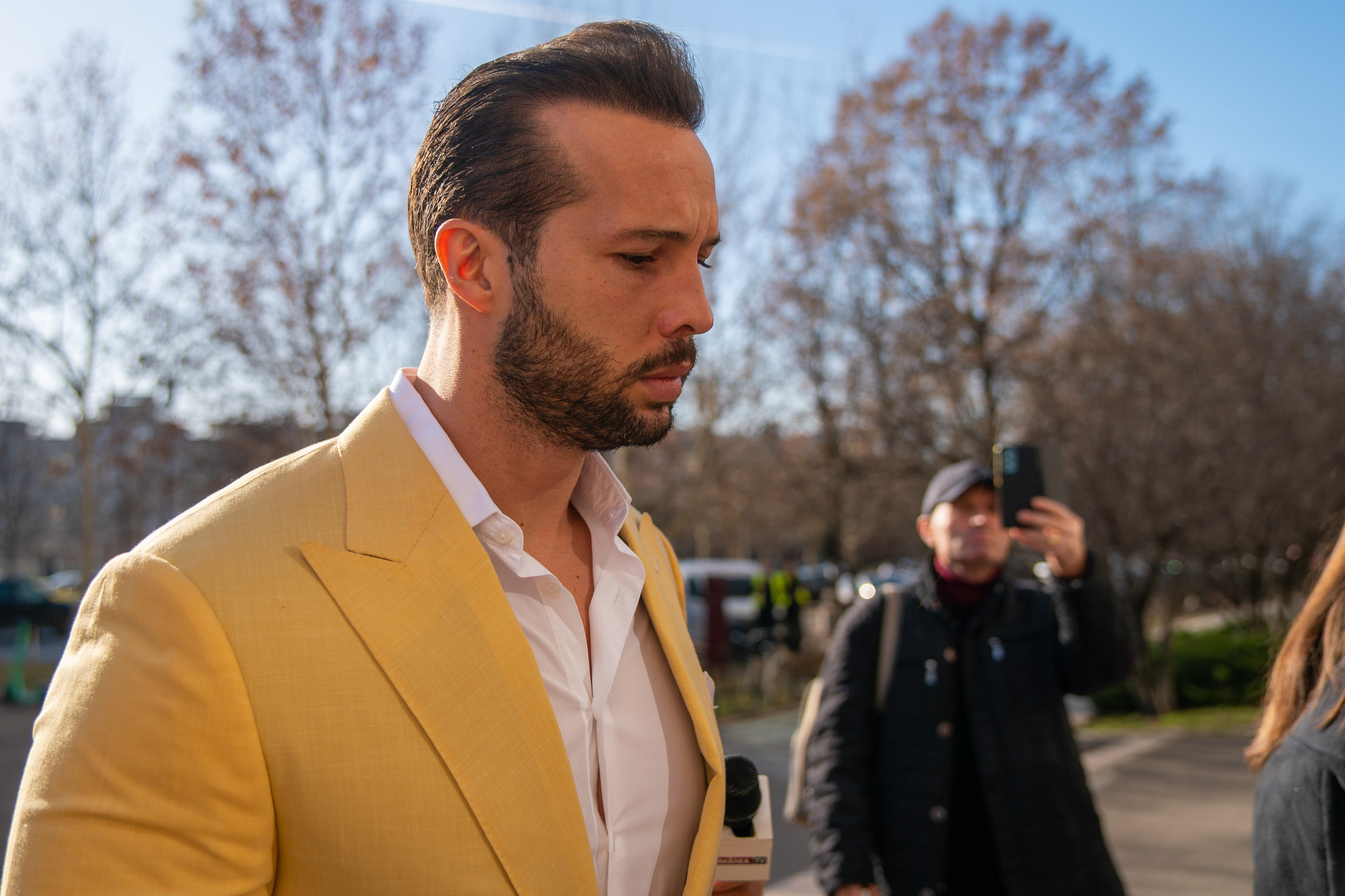 Tristan Tate sugerează din nou că va pleca din România: „Dumnezeu îmi spune să mă mut”