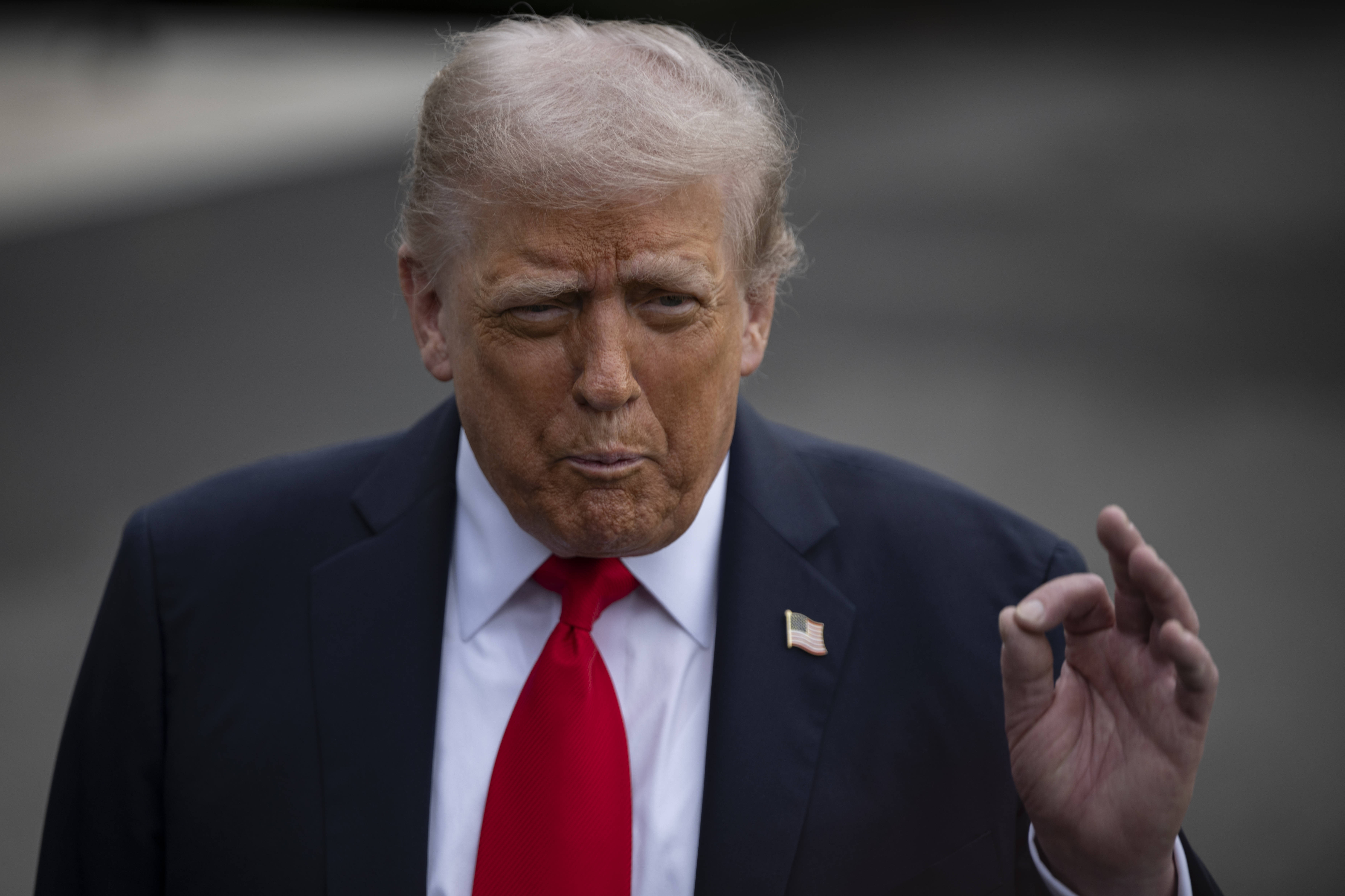 Ieșire nervoasă a lui Trump când a fost întrebat cu cât s-a îmbogățit la Casa Albă. Ce a răspuns liderul lumii democratice