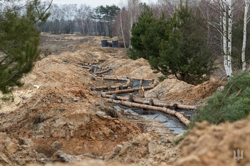 Estonia sapă un șanț antitanc de-a lungul frontierei cu Rusia și construiește 600 de buncăre