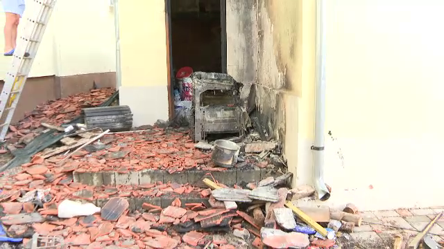 Momente de panică la o școală din Timiș după ce a izbucnit un incendiu puternic. Elevii au fost evacuați de urgență