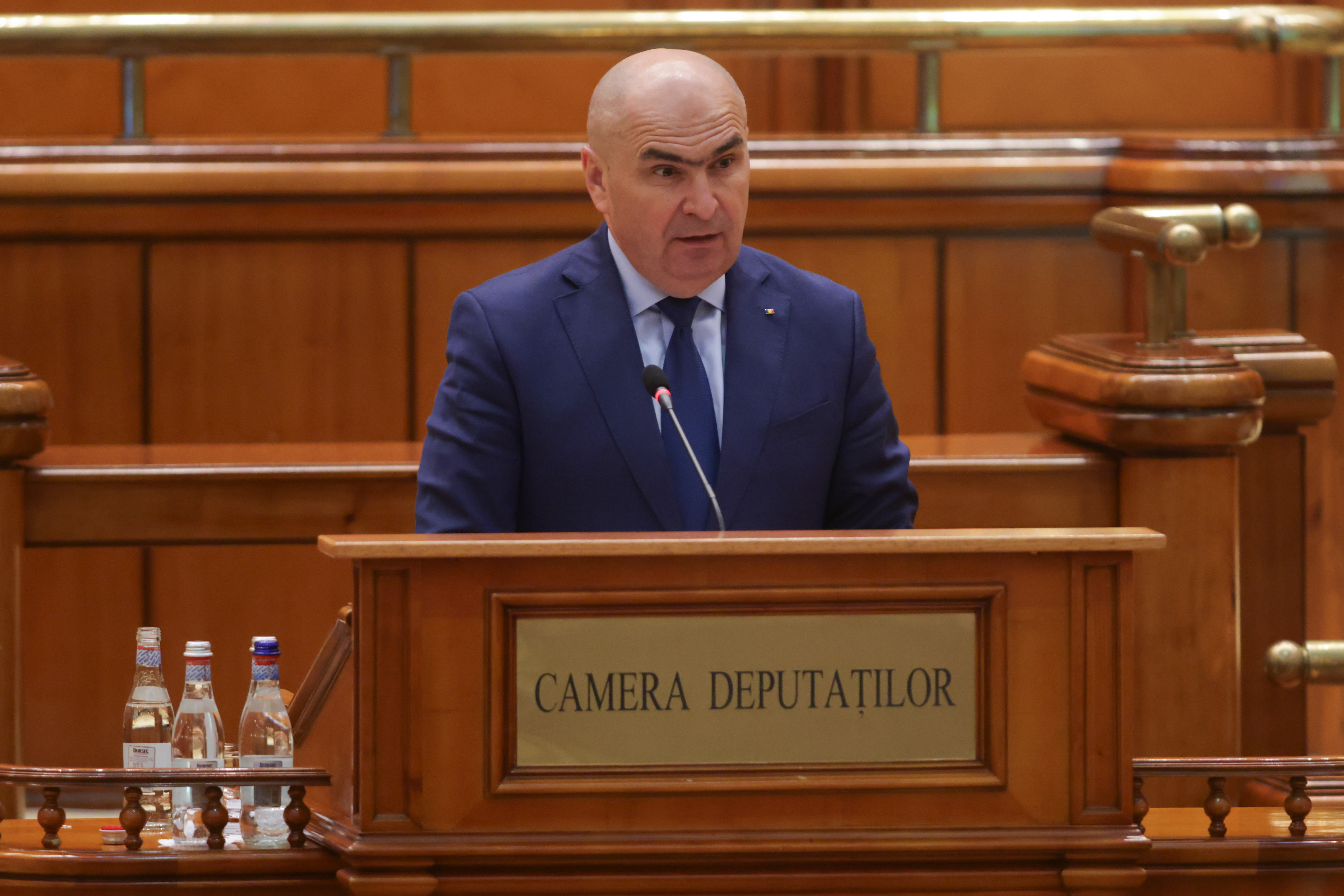 Bolojan vrea închiderea companiilor de stat cu datorii mari. „Trebuie executate de ANAF. Sunt o gaură neagră”