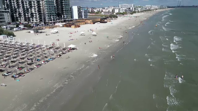 „Un late summer”. Ultimele zile calde aduc turiști pe litoral. Prețurile mai mici atrag vizitatori din toată țara