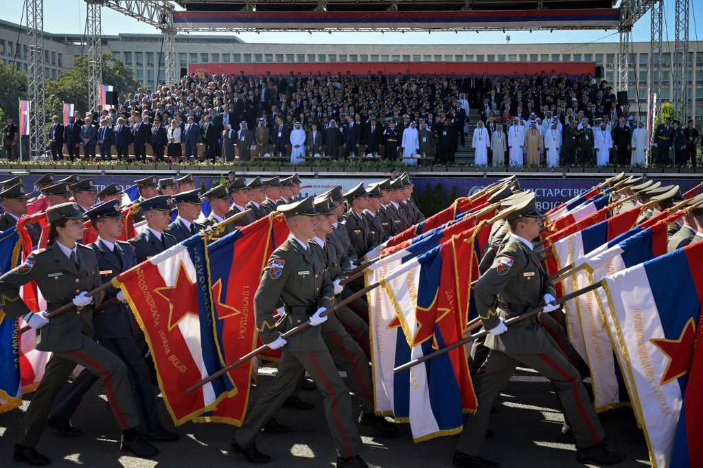 Serbia reintroduce serviciul militar obligatoriu. Ce se va întâmpla cu cei care refuză încorporarea