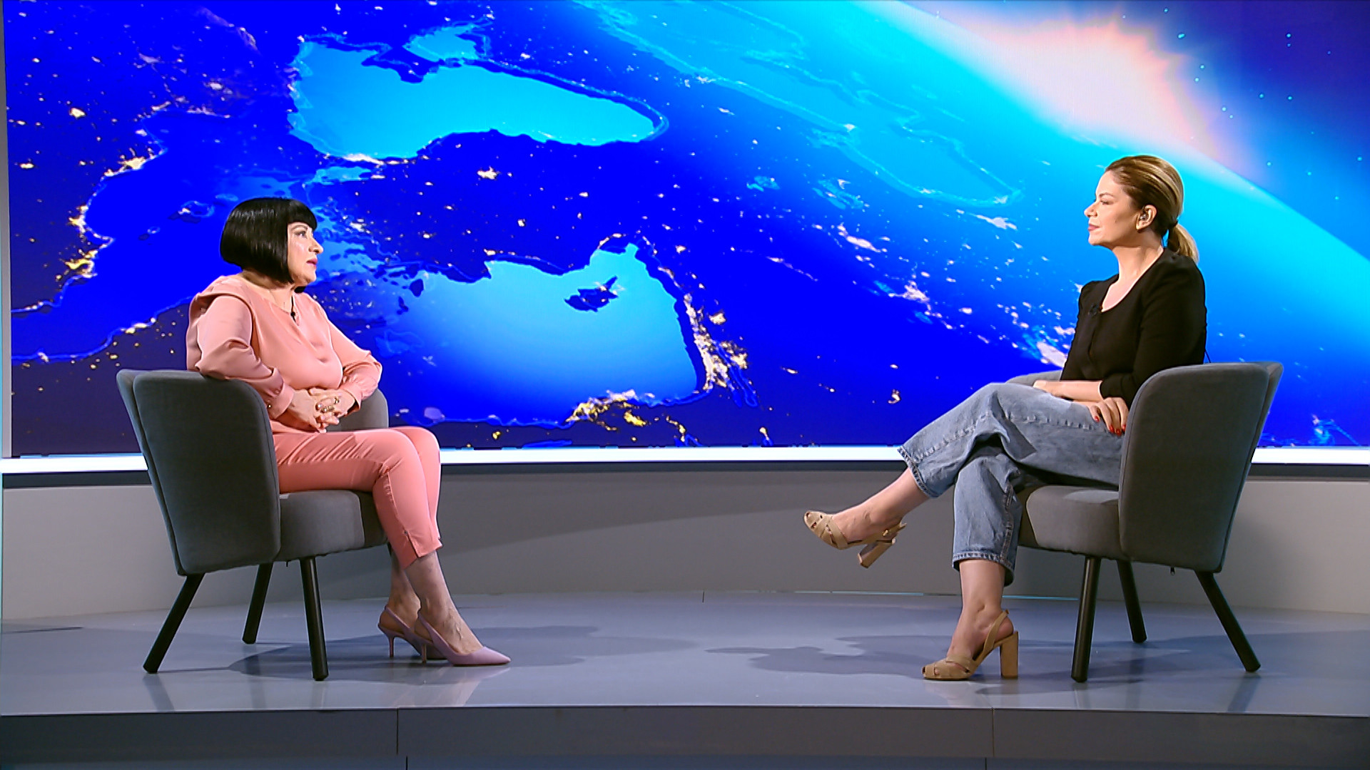 Horoscop lunar 22 septembrie - 23 octombrie 2025, cu Neti Sandu. Ce aduce Soarele în Balanță pentru toate zodiile