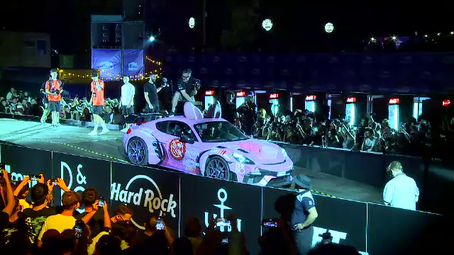 Raliul Gumball 3000 a revenit la București după 9 ani. Reacția unor străini, impresionați de spectacolul cu supermașini