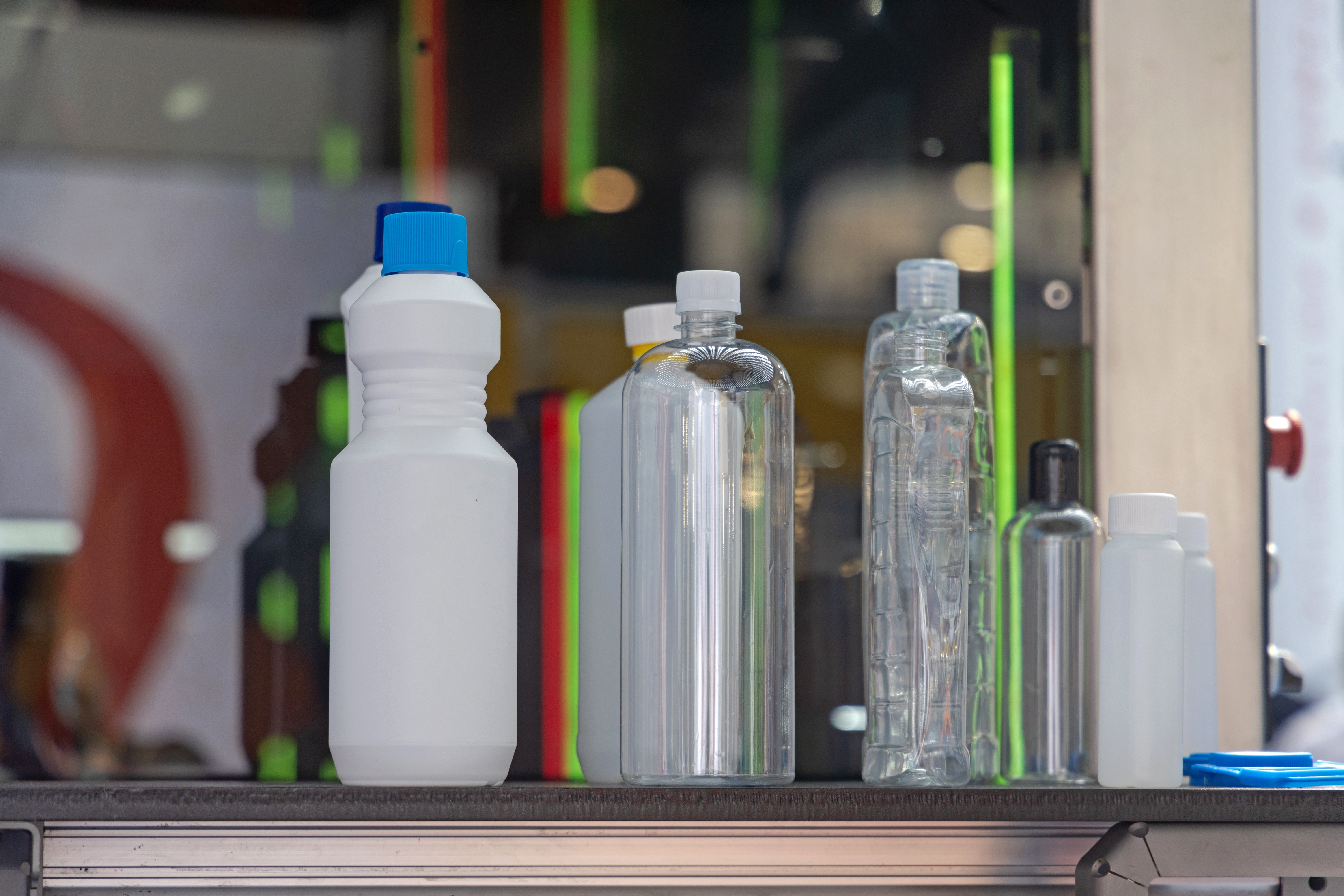 Substanțele din materialele plastice, periculoase pentru sănătate. Bonurile fiscale printre cele mai dăunătoare