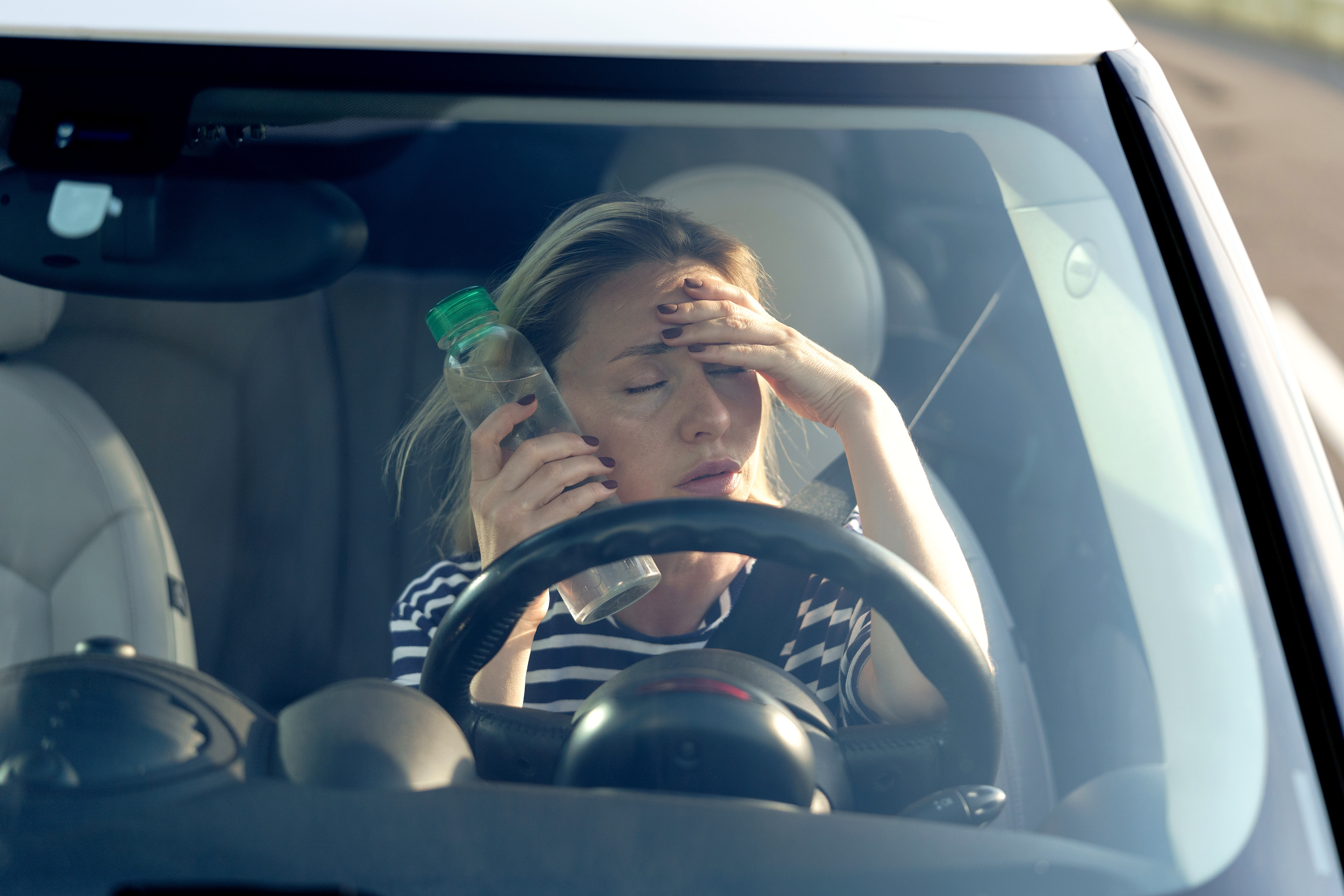 Unii oameni pot să se îmbete fără să consume alcool, arată un studiu. Care este cauza și cum poate fi tratată