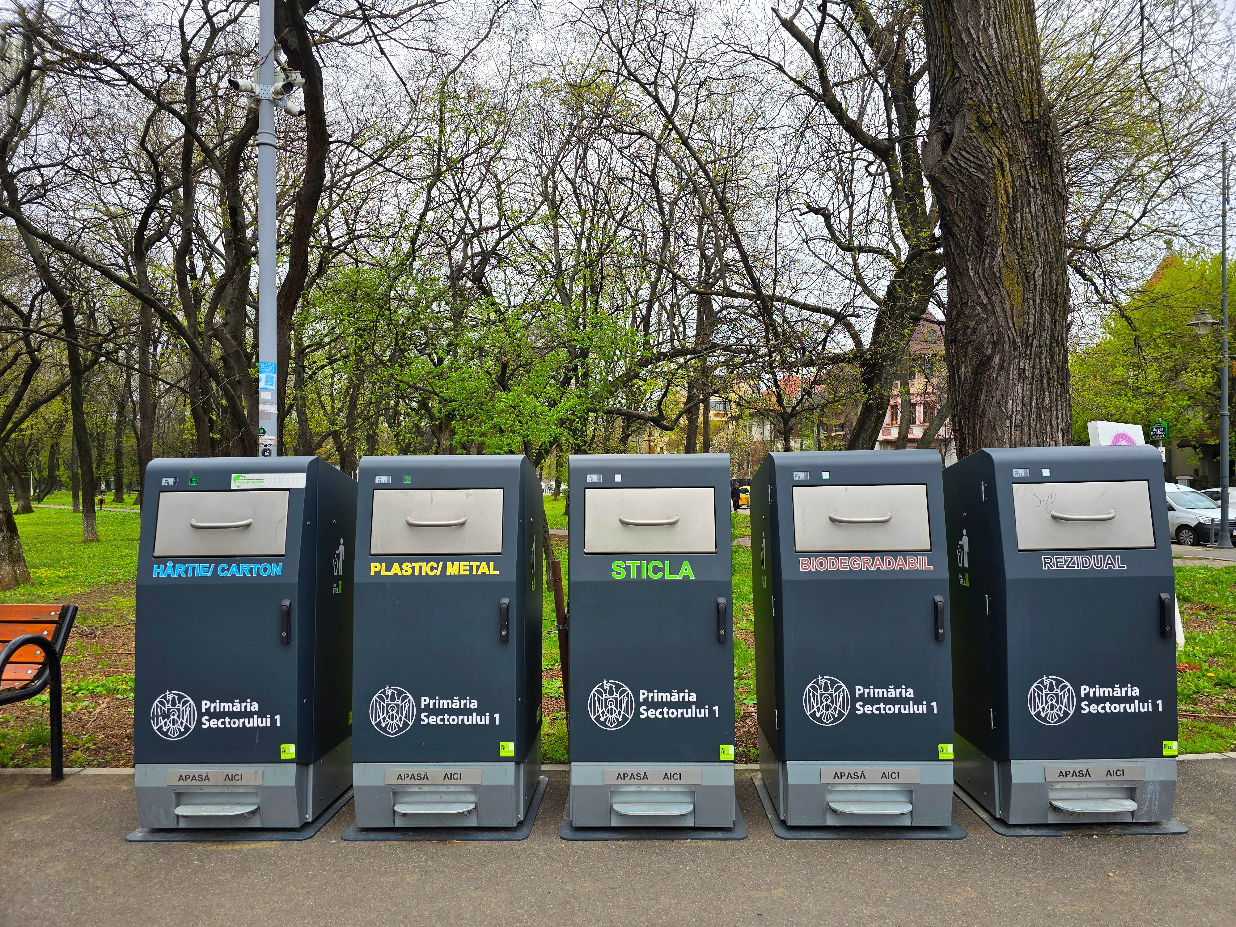 Pubele smart de milioane de euro, un nou contract controversat în Sectorul 1