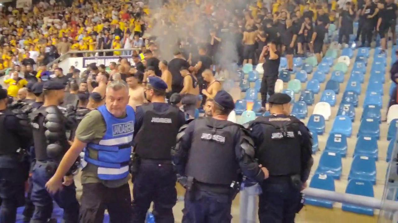 Incidente grave la meciul de futsal România-Ungaria, de la Craiova. Amănuntul de la care au izbucnit violențele