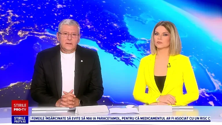 Momentul în care doi tineri au căzut de pe trotineta electrică, în Oradea. Mergeau pe contrasens