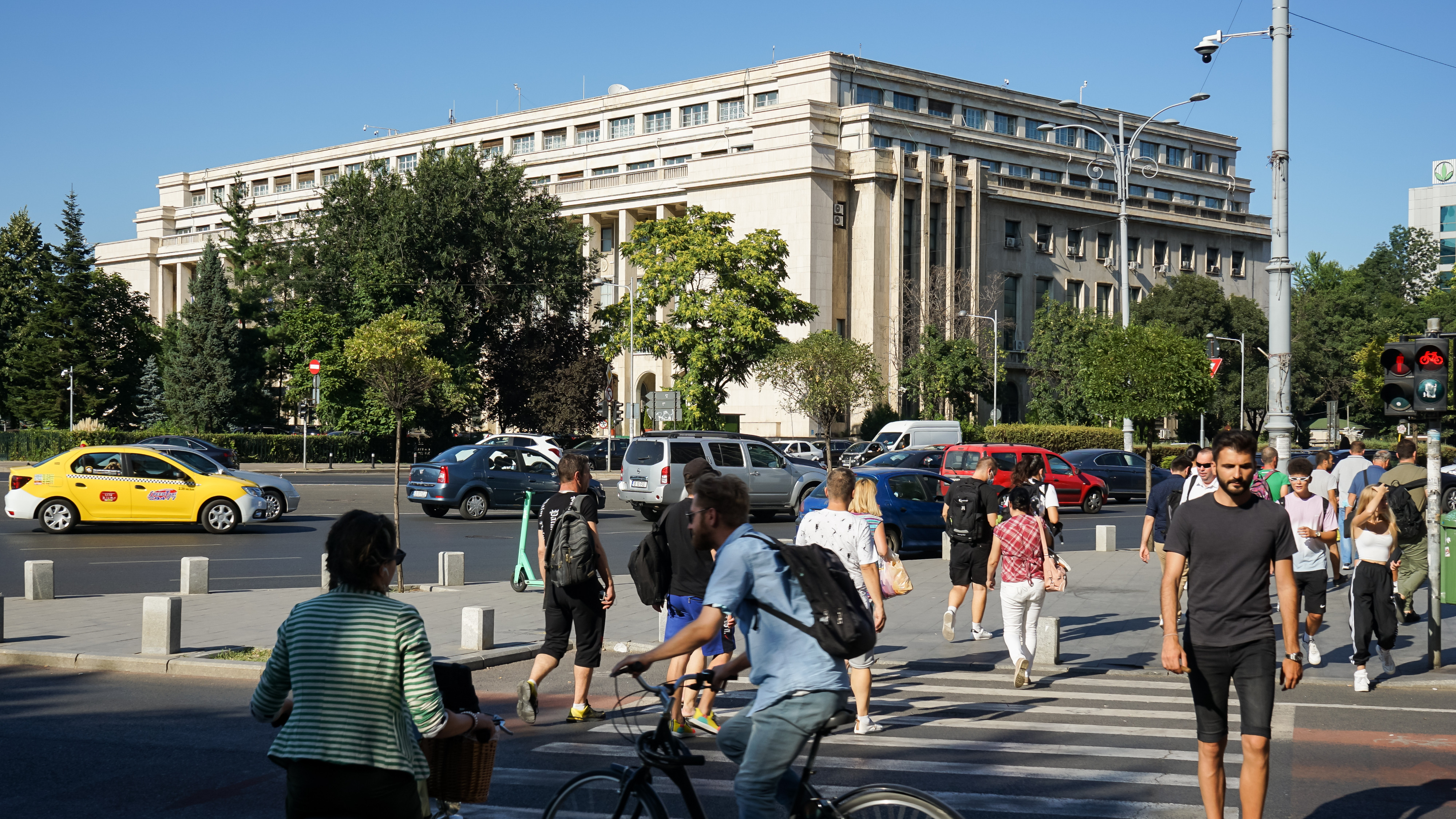 Explicația simplă, într-un singur grafic, a faptului că România nu își permite acum un aparat bugetar atât de scump