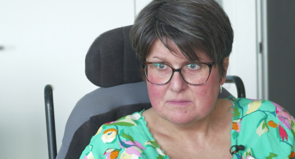 O femeie suferă de o boală incurabilă provocată de o grefă luată de la cadavre, după o operație făcută în UK