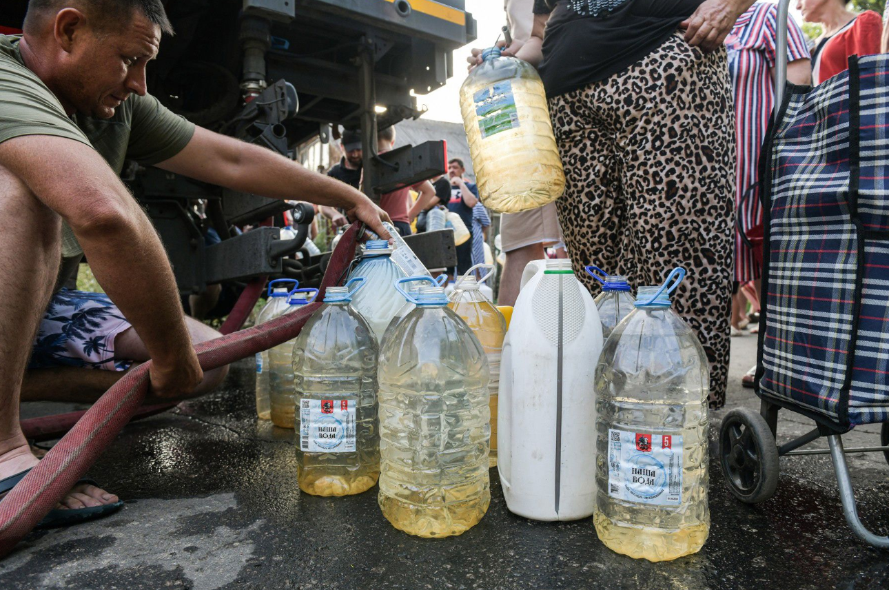 Regiunea ucraineană „eliberată” de ruși se sufocă fără apă: locuitorii se plâng lui Putin de „catastrofa umanitară”