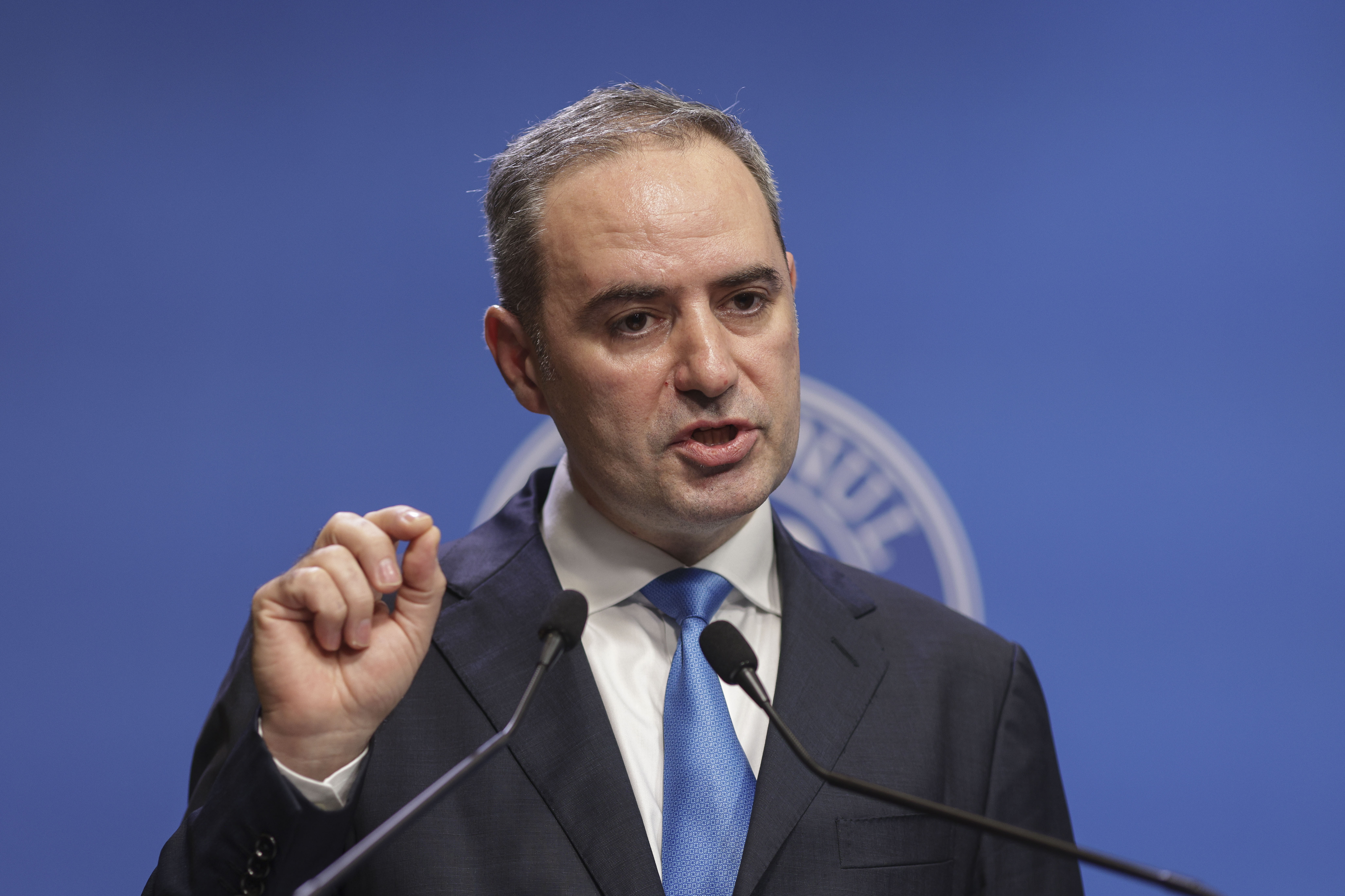 Ministrul Finanțelor a discutat cu protestatarii din fața ministerului: ”Sunt doleanţe pe care nu le putem satisface” acum