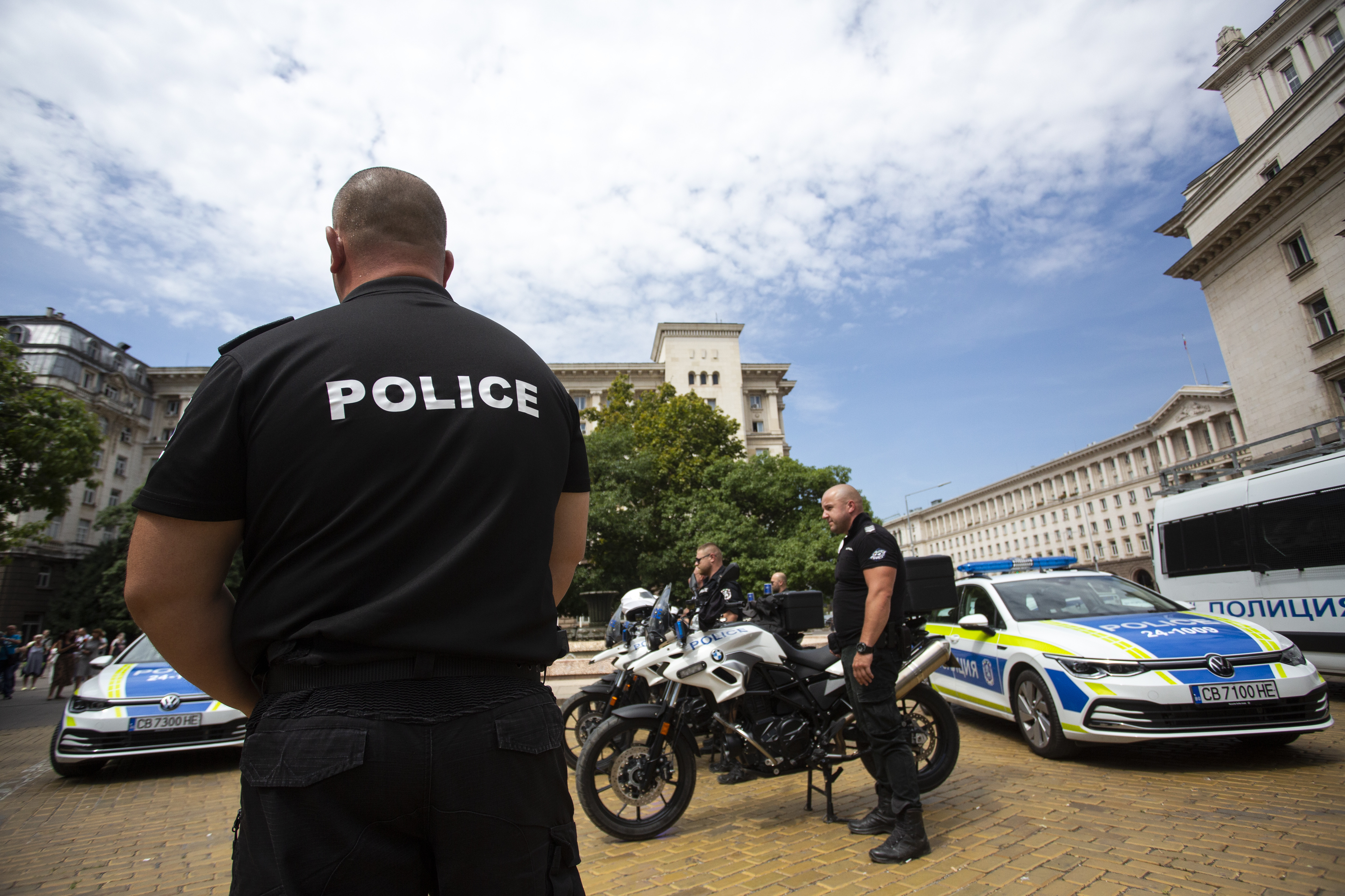 Funcționari bulgari prinși că au luat mită de la șoferii care duceau echipamentele pentru concertul lui Robbie Williams