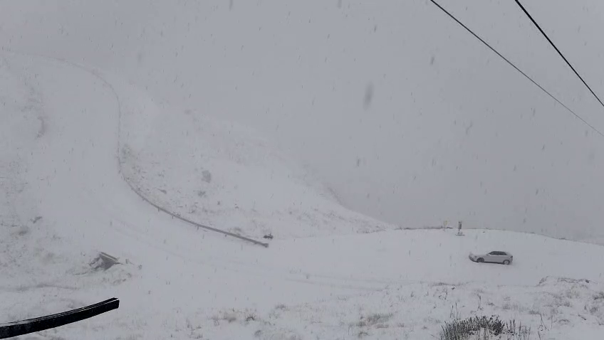 Iarnă în Făgăraș la final de septembrie. ANM anunță ninsori abundente și viscol. Zăpada de la Bâlea Lac crește rapid