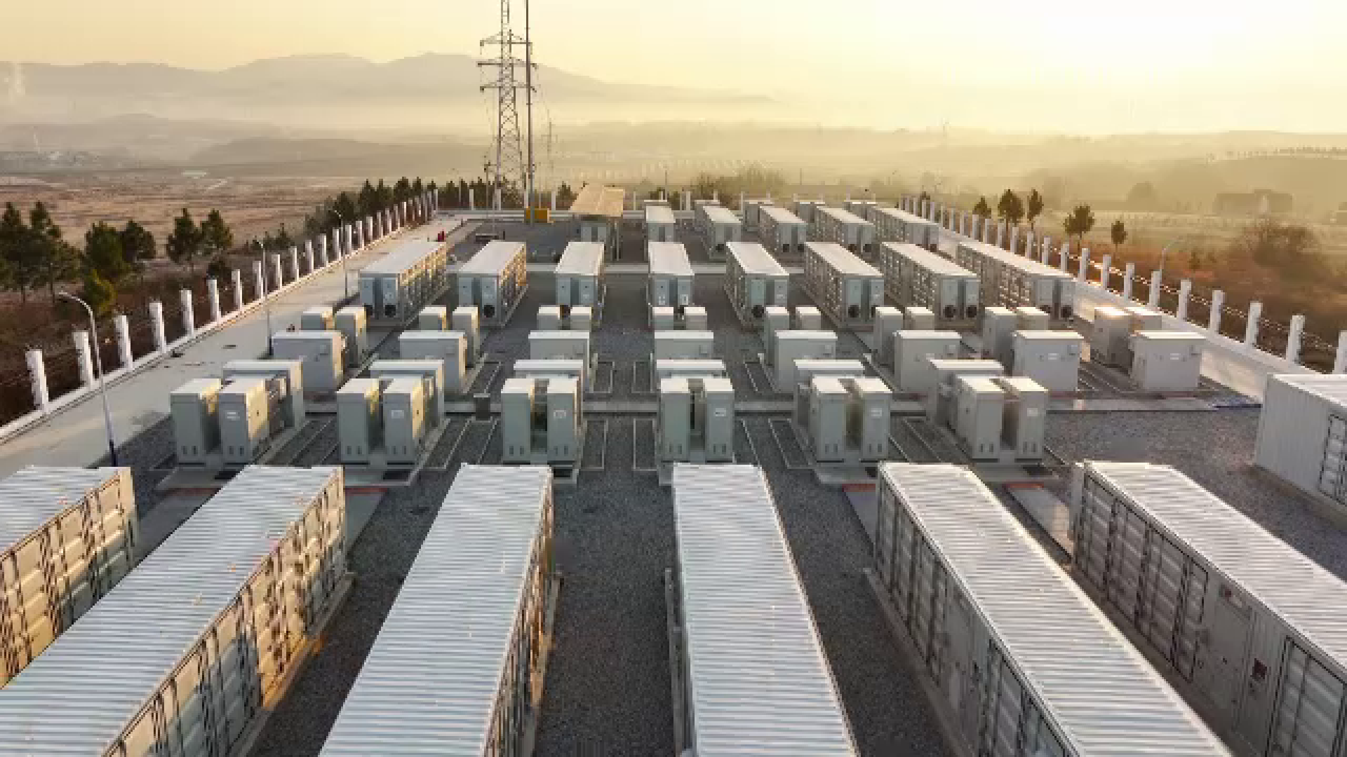 Facturi mai mici la curent, poate din 2026. Condiția: Să putem stoca de șapte ori mai multă energie electrică