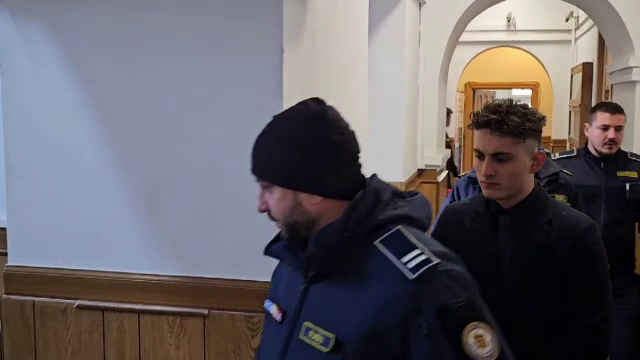 Vlad Pascu încearcă să scape de pedeapsa aspră prin două căi extraordinare de atac. A omorât doi tineri și a rănit alți trei