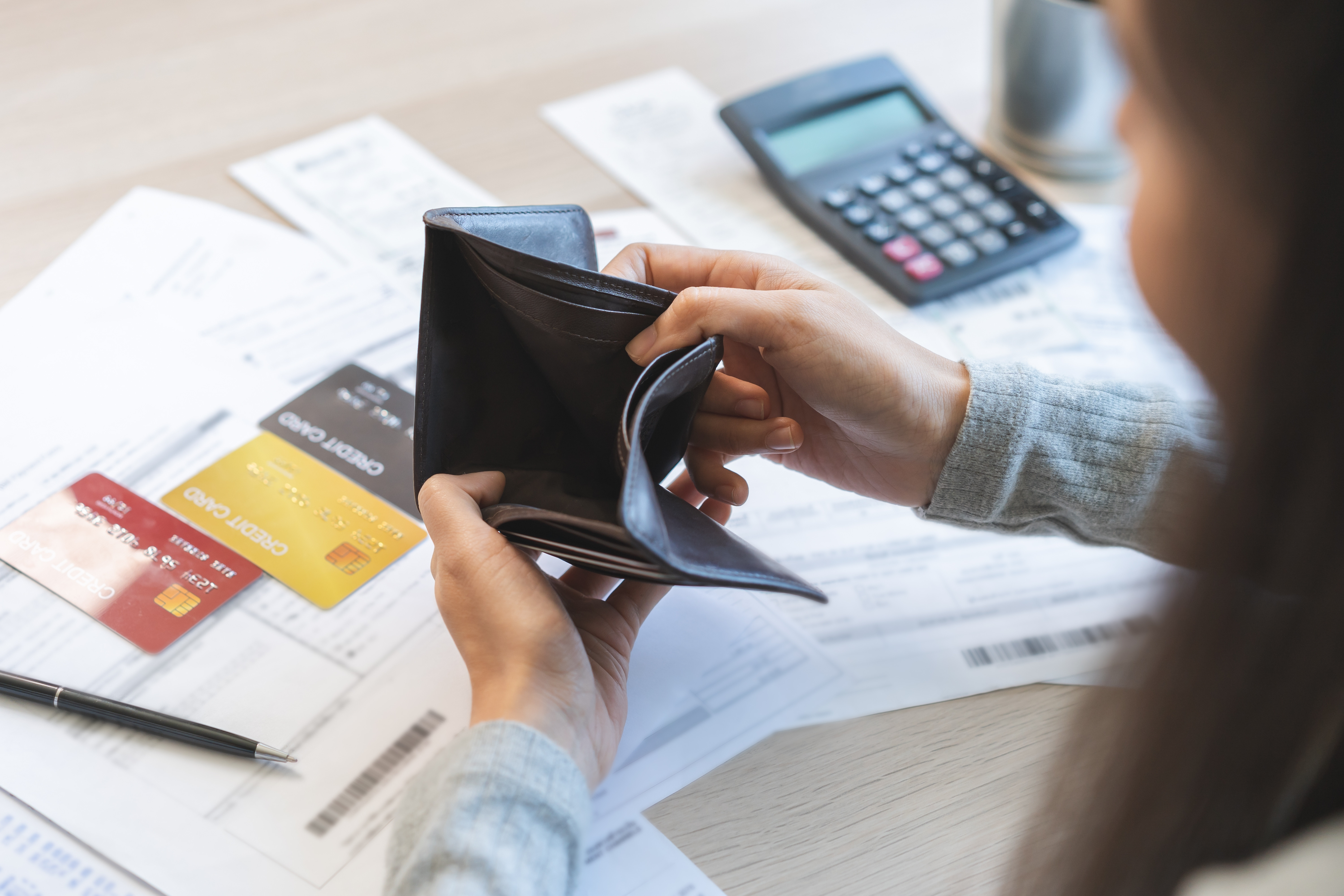 Metode creative de economisire. Cum să economisești pentru obiective mari fără să simți lipsa banilor