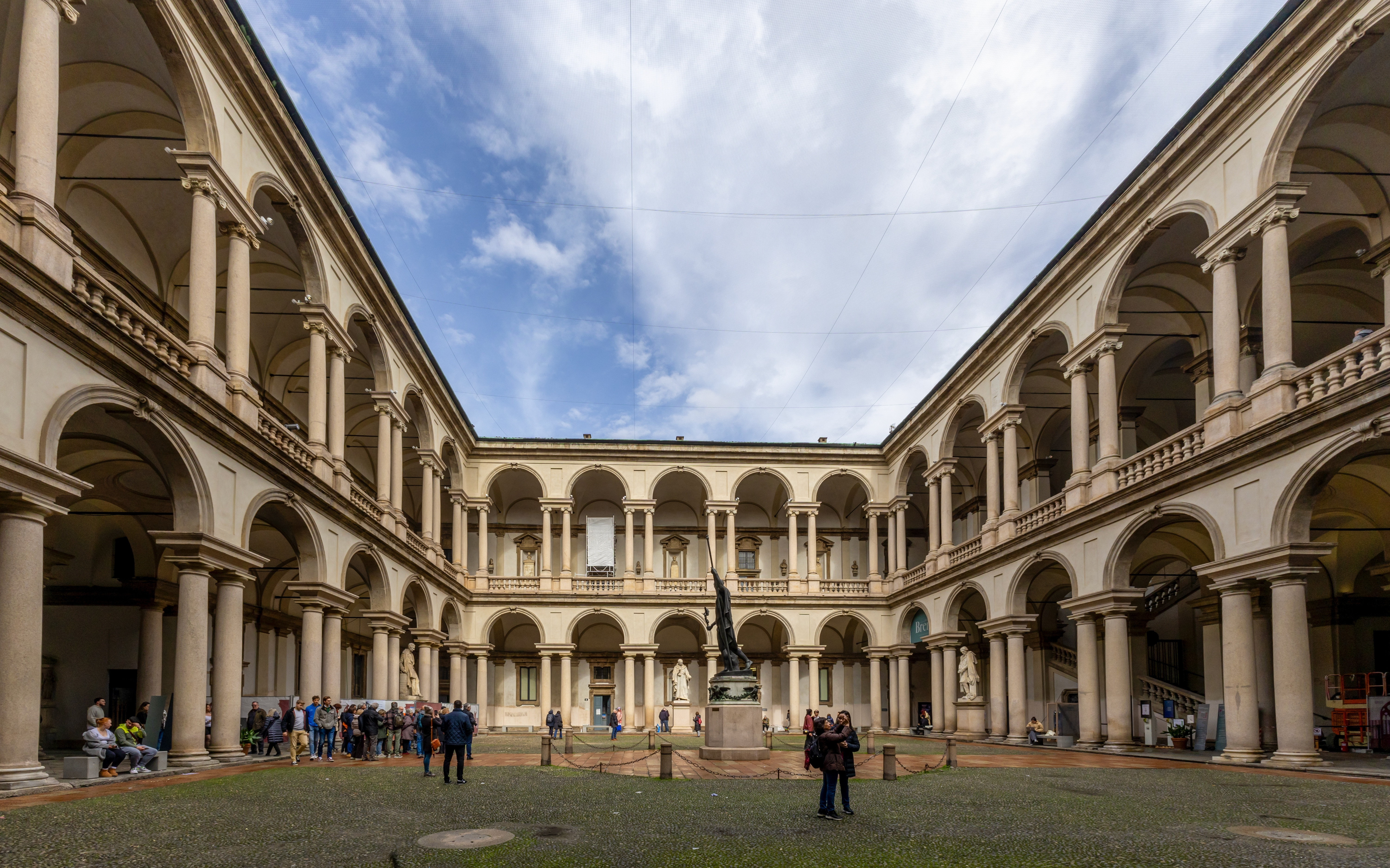 Pinacoteca di Brera &ndash; Accademia di Belle Arti (Academia de Arte Frumoase) Milano