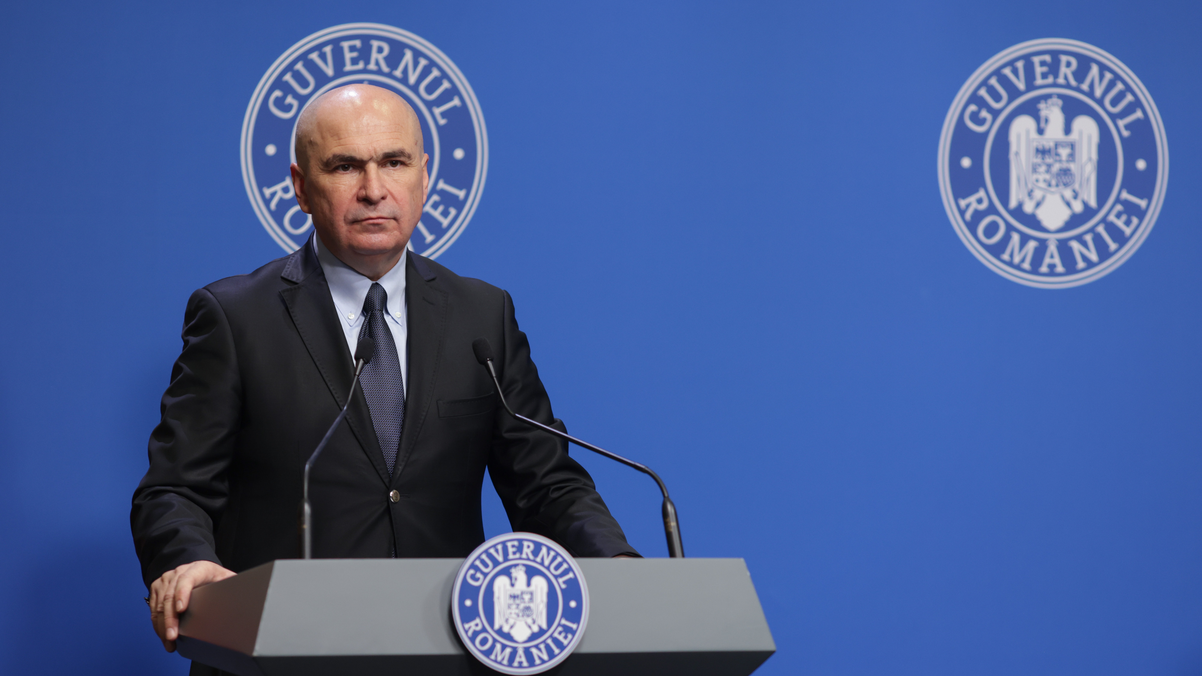 Ilie Bolojan, mesaj la 10 ani de la Colectiv: &bdquo;Soluția nu este să stai pe margine și să arunci cu pietre de frica sondajelor&rdquo;