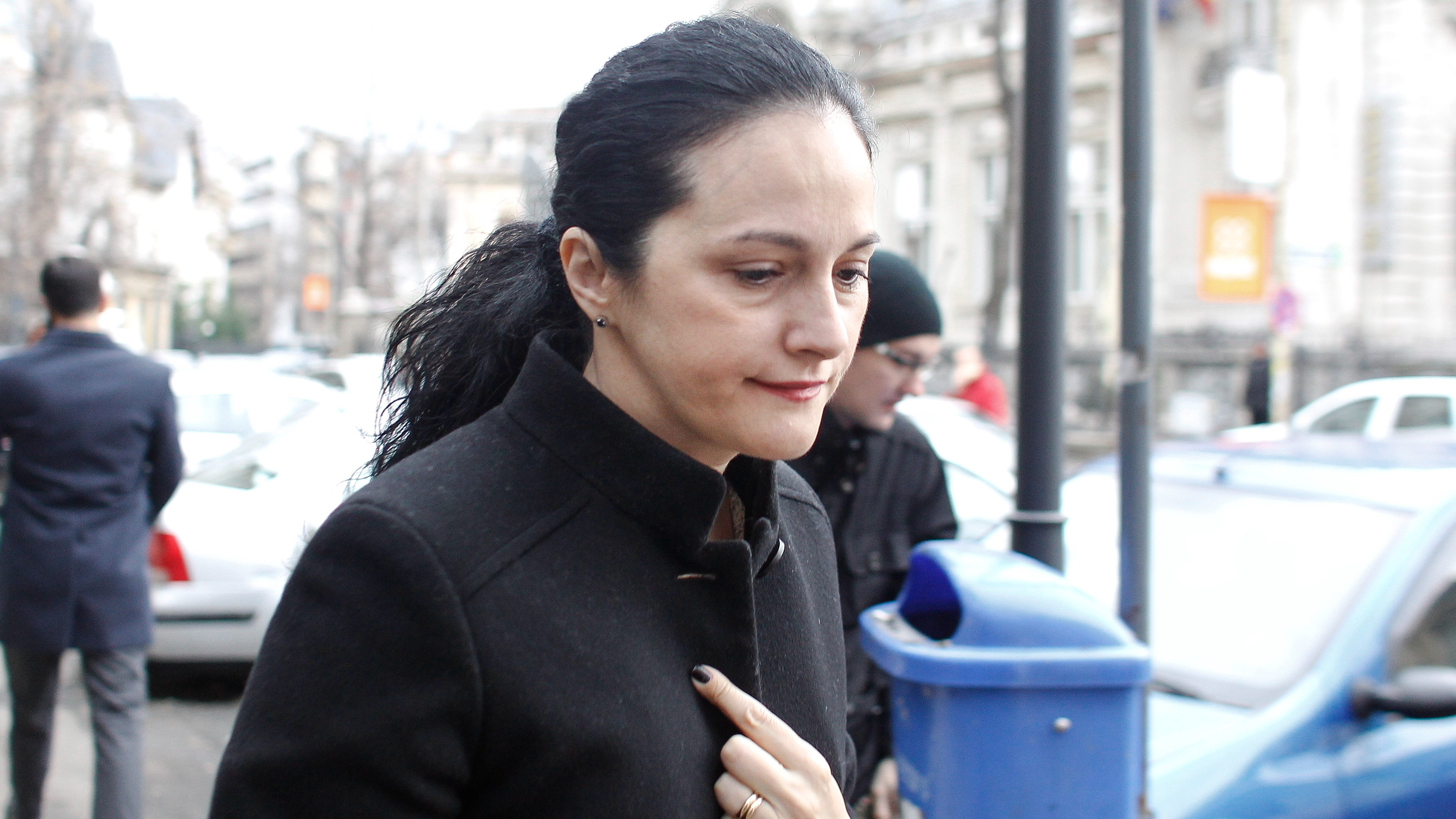 Cum a scăpat Alina Bica de închisoare: Judecătorii au echivalat arestul de acasă pe timpul nopţii cu detenţia în penitenciar