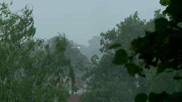 România câștigă de pe urma furtunilor. Producția de energie a depășit consumul de două ori în 24 de ore