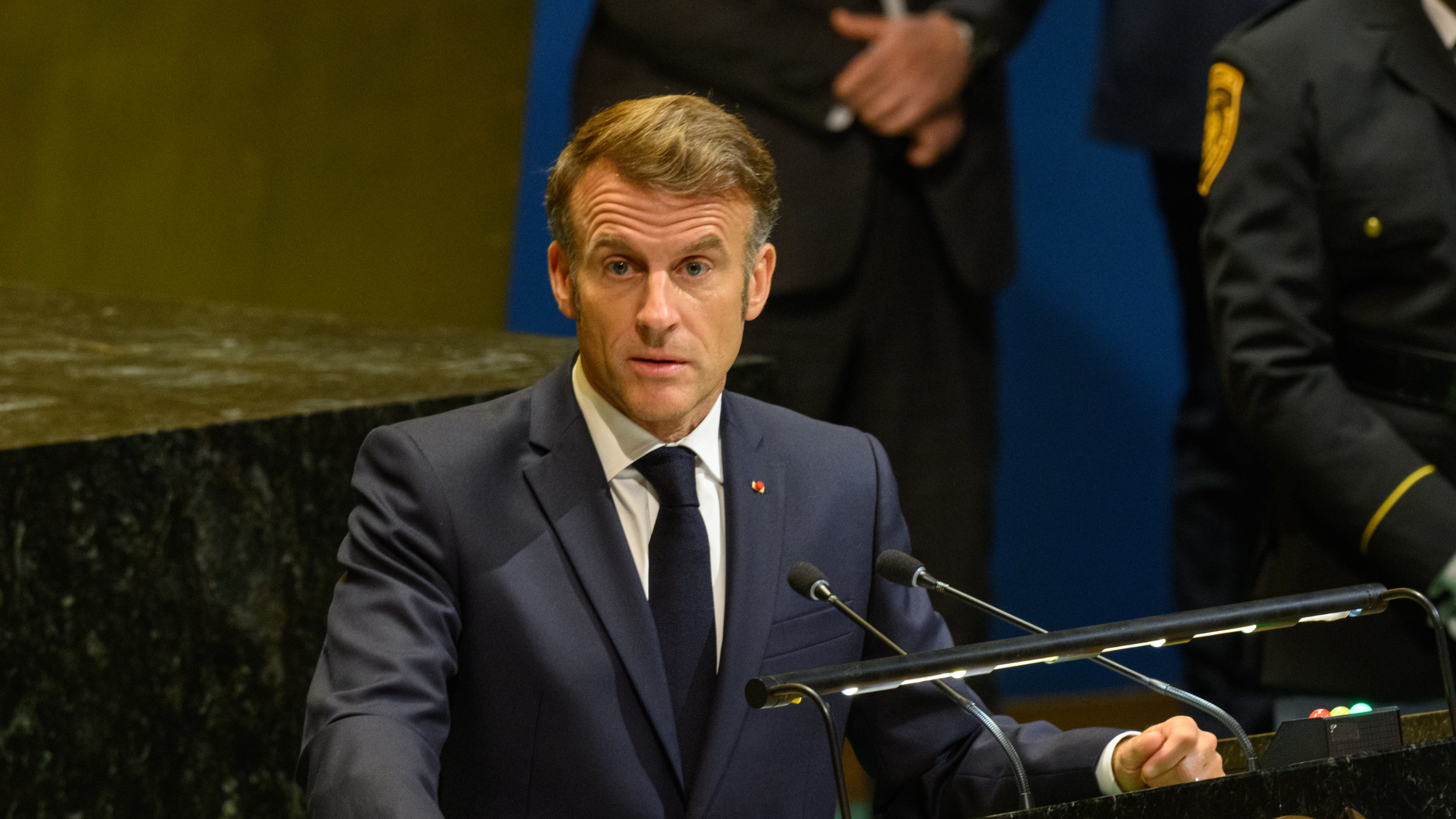 Macron convoacă şefii de partide pentru a discuta despre garanţiile de securitate pentru Ucraina în cazul unui armistiţiu