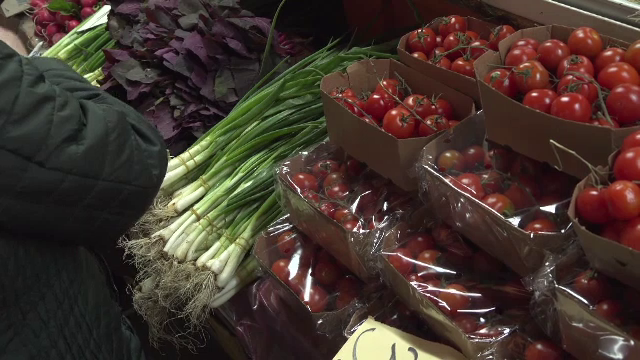 Românii strâng cureaua, după majorarea taxelor. Vânzările din retail au scăzut cu 7,2% în august