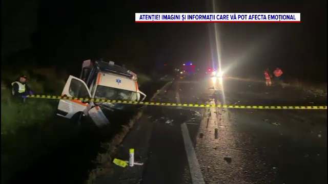 O fetiță de nouă ani, printre victimele accidentului cumplit din Cluj, în care o ambulanță a fost lovită violent de o mașină