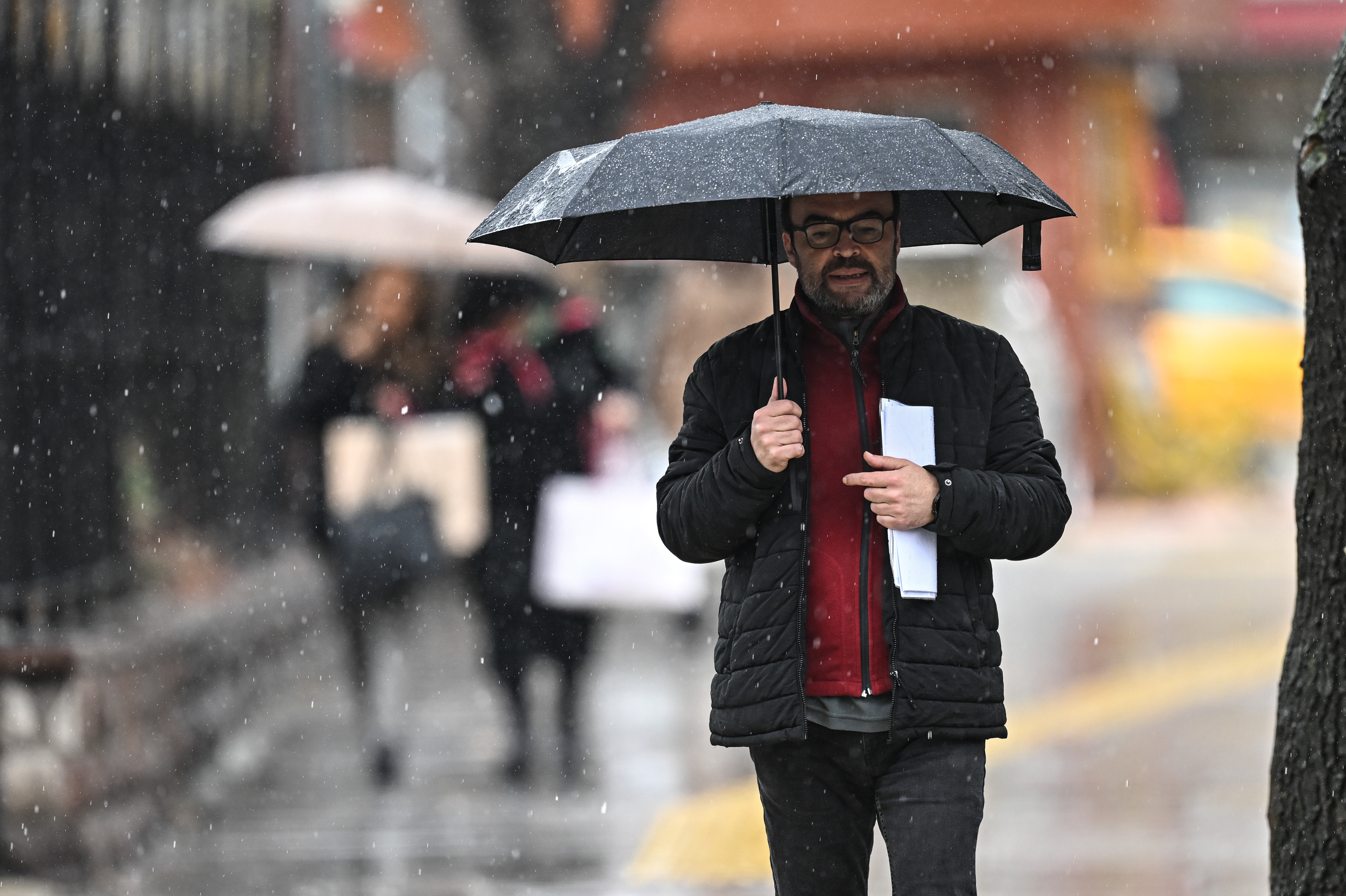 Când reapar ploile în țară și ninsorile la munte. ANM: Temperaturile vor oscila în perioada 13 - 26 octombrie