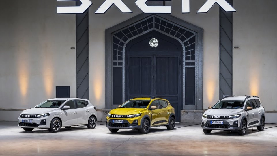 Premieră Dacia cu noutăți pentru Sandero, Jogger și Logan. Noile modele impresionează prin performanță și confort sporit