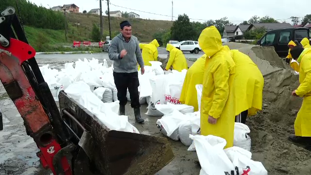 Ciclonul Barbara se intensifică și va lovi țărmul românesc în câteva ore. Zonele unde s-ar putea strânge 125 de litri pe mp