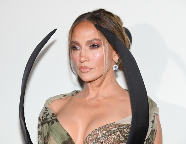 Jennifer Lopez, apariție inedită în New York. Ținuta cu care a atras toate privirile. GALERIE FOTO